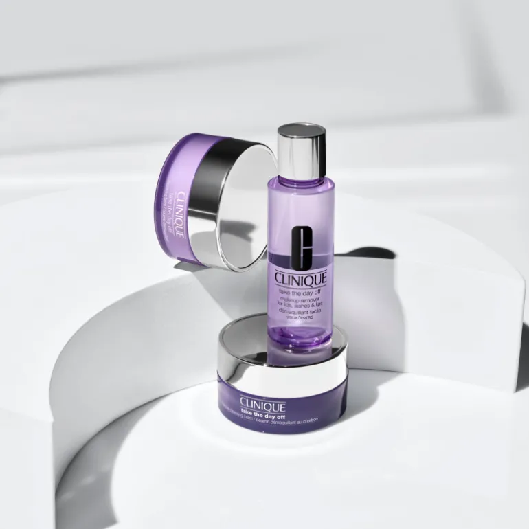 DESMAQUILLANTE EN BÁLSAMO, TAKE THE DAY OFF CHARCOAL CLEANSING BALM 125ML