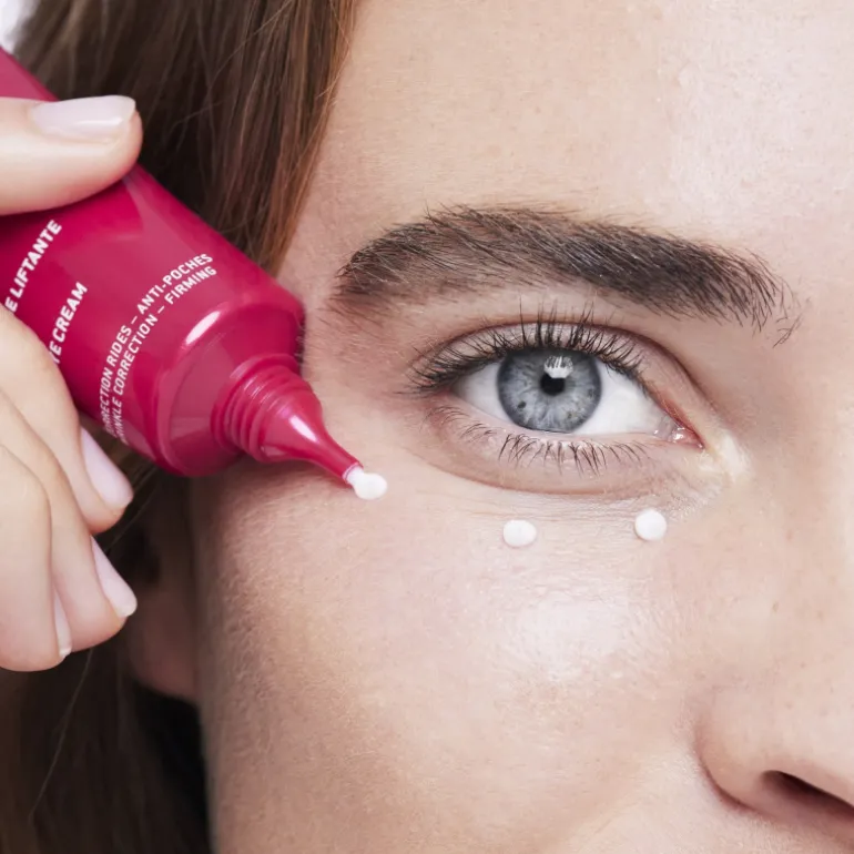 MERVEILLANCE LIFT LA CRÈME LIFTANTE REGARD