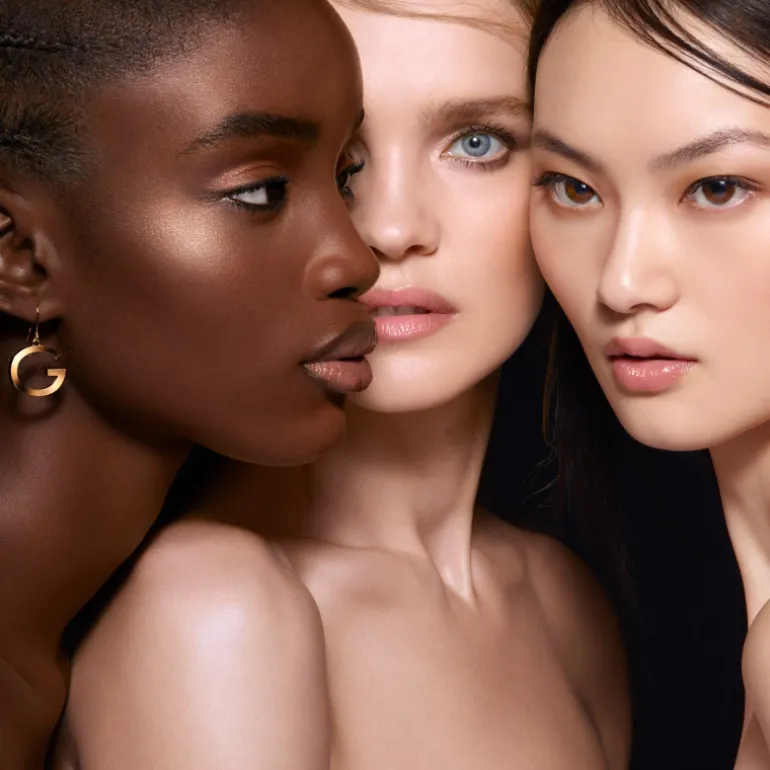 PARURE GOLD SKIN BASE DE MAQUILLAJE