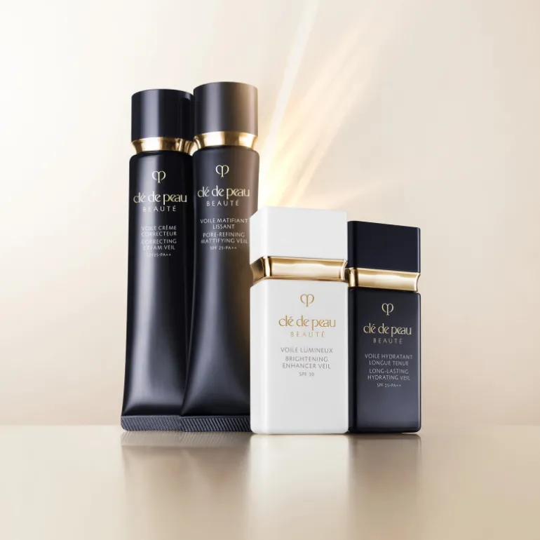 Radiant Fluid Foundation Natural
