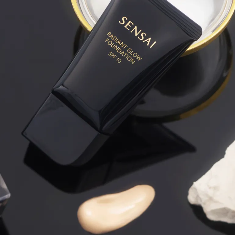 Radiant Glow Foundation Spf10