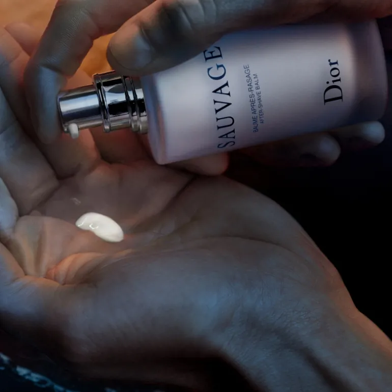SauvageBálsamo after-shave perfumado - calma e hidrata